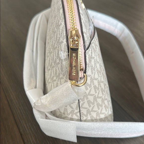 Michael Kors White Crossbody Bag - Picture 8 of 9